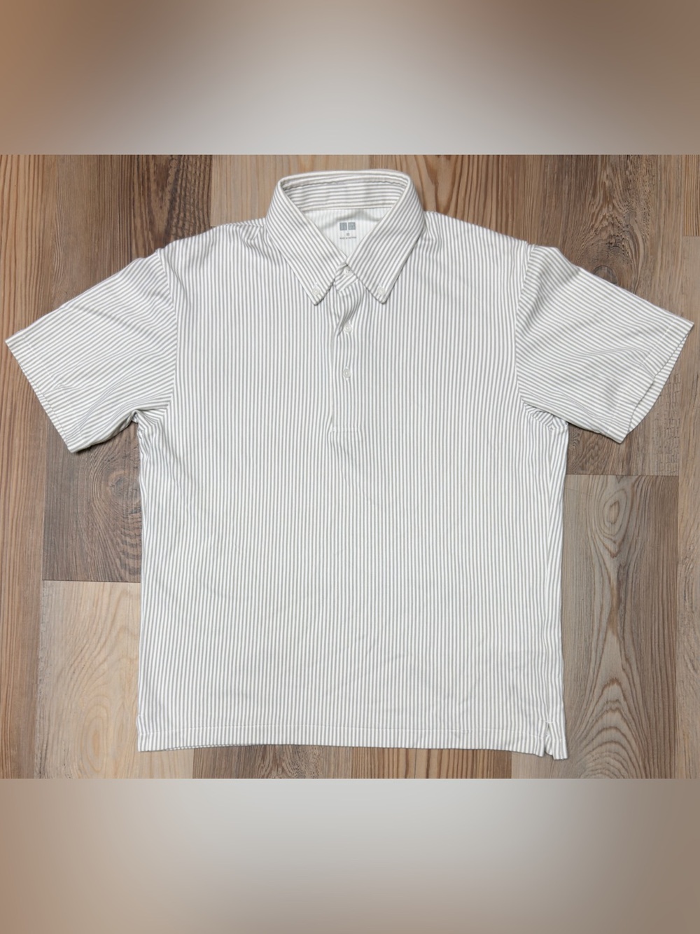 Uniqlo AIRism Pique Polo Shirt Mens XS Gray White Striped Slim Fit